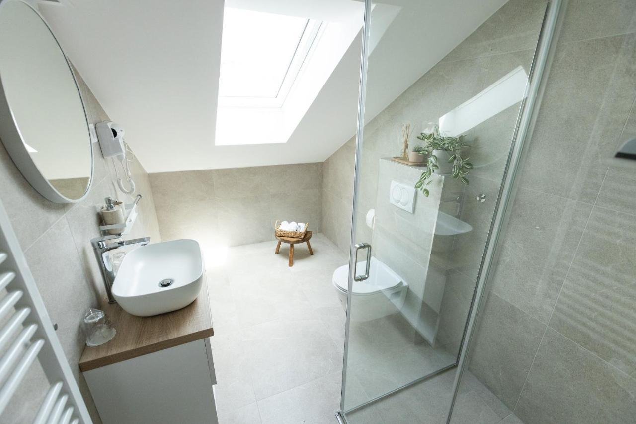 Rooms & Apartment Perak Kutjevo Luaran gambar